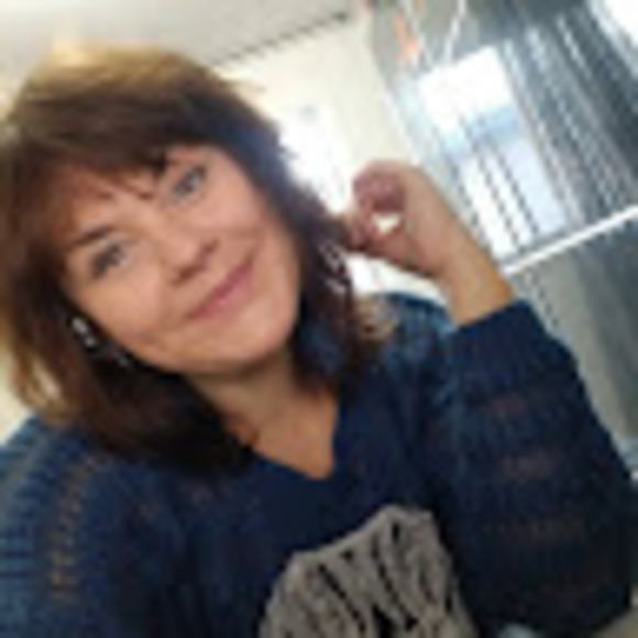 Meet your Posher, Naomi - Picture 1 of 1